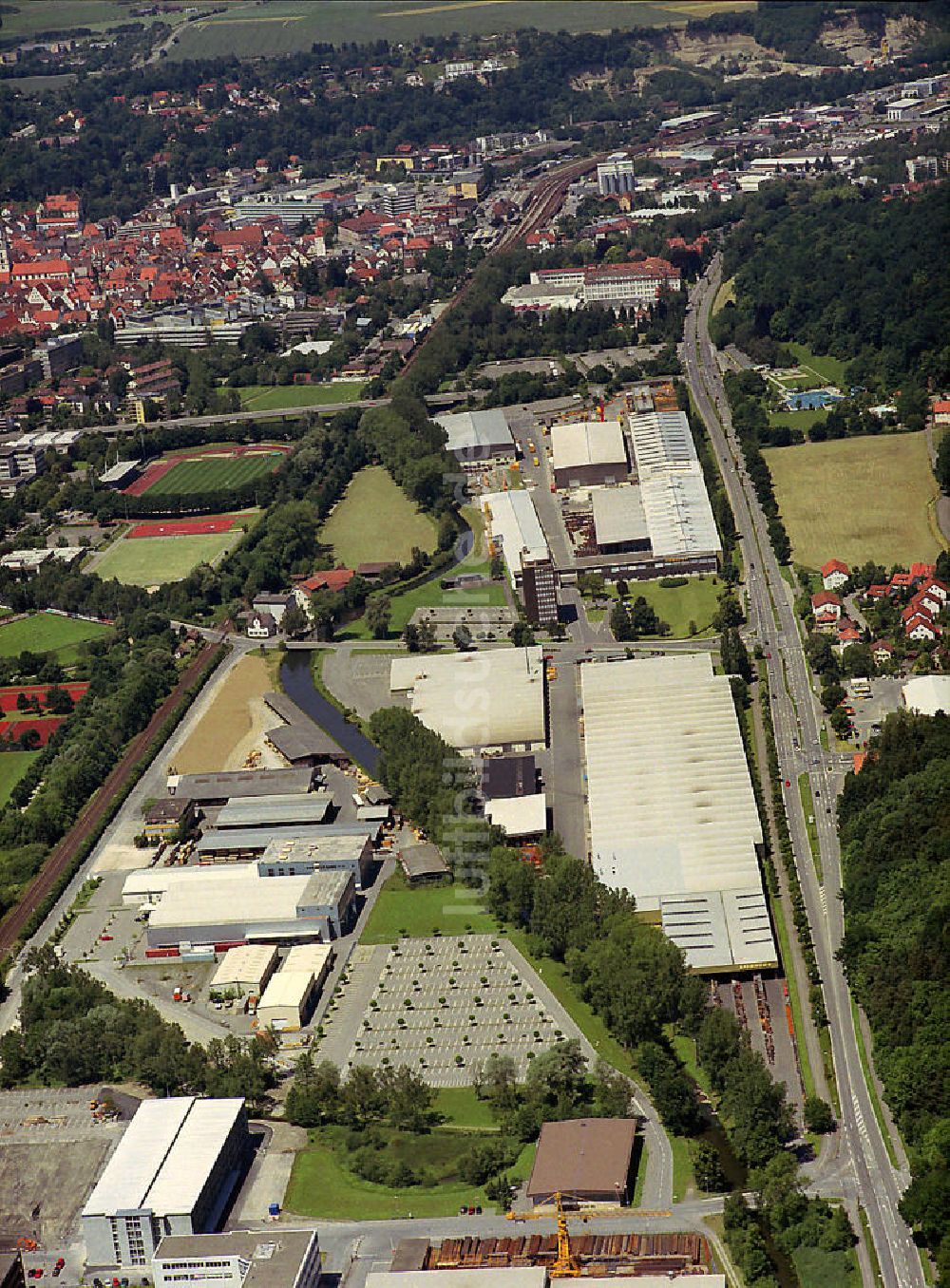 Luftbild BIBERACH - Werksgeländes des Automobilzulieferers Albert Handtmann Holding in Biberach