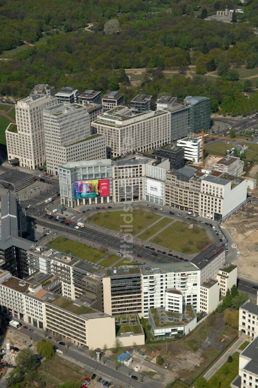 Berlin von oben - Wertheim-Areal - Bauland am Leipziger Platz in Berlin- Mitte