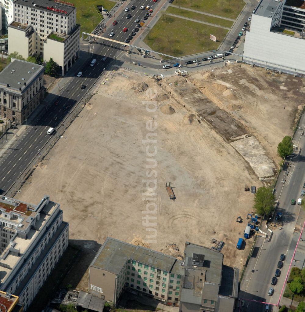 Berlin von oben - Wertheim-Areal - Bauland am Leipziger Platz in Berlin- Mitte