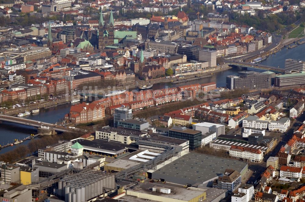 Bremen aus der Vogelperspektive: Weser in Bremen im gleichnamigen Bundesland