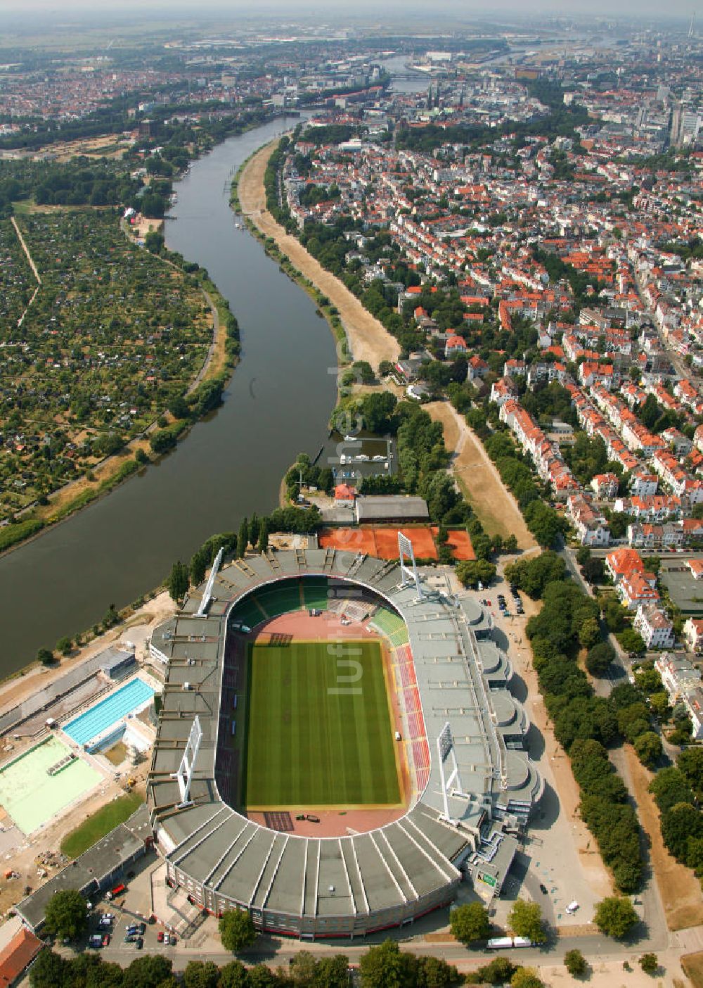 Bremen aus der Vogelperspektive: Weserstadion Bremen