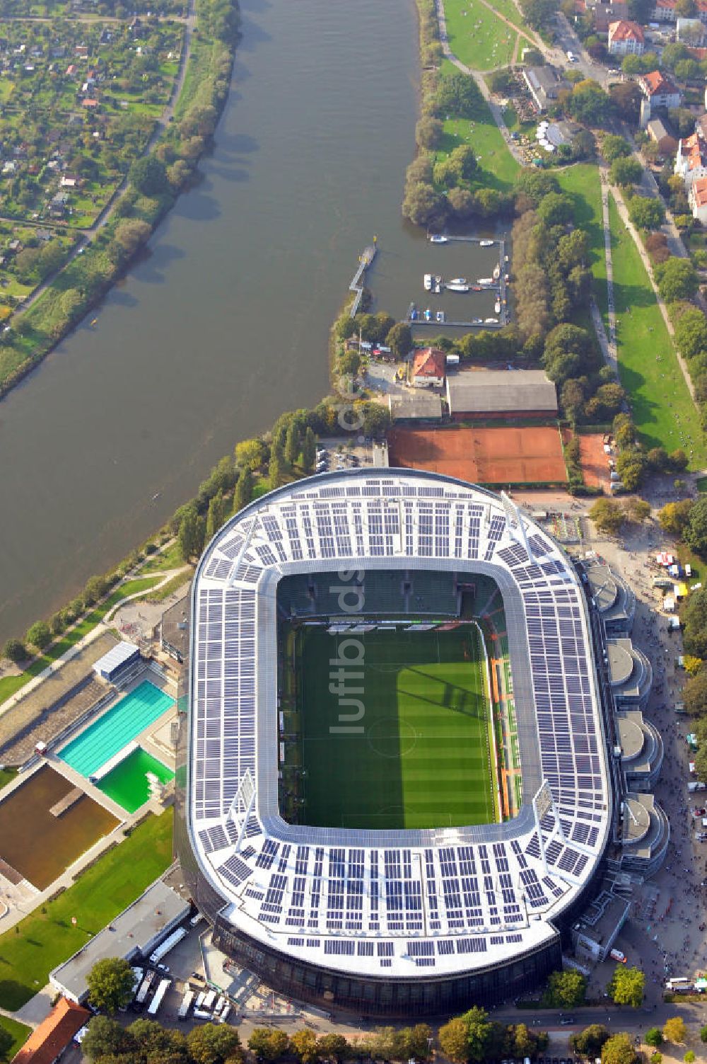 Bremen aus der Vogelperspektive: Weserstadion in Bremen