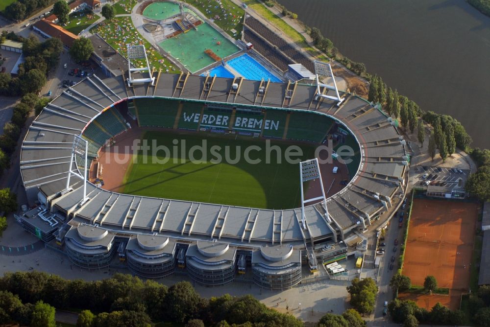 Luftbild Bremen - Weserstadion in Bremen - das Stadion des Fußball-Bundesligisten Werder Bremen