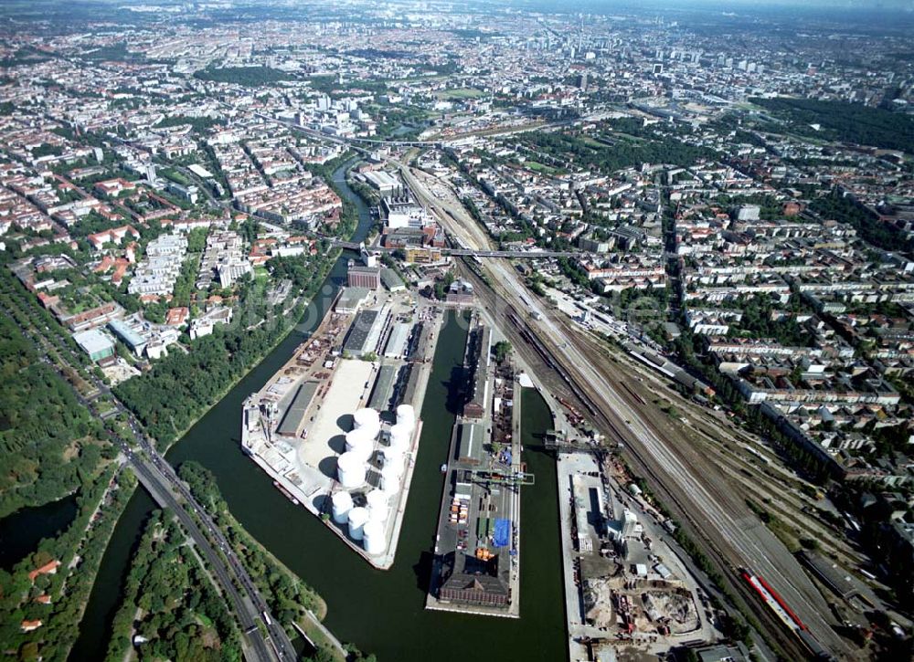 Berlin aus der Vogelperspektive: Westhafen der BEHALA in Berlin