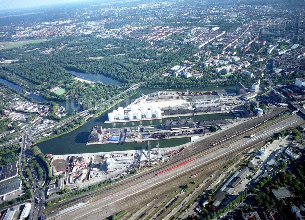 Berlin von oben - Westhafen der BEHALA in Berlin