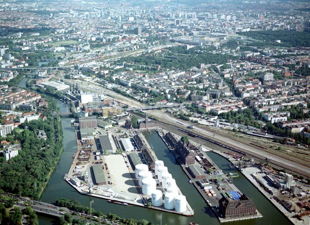 Berlin von oben - Westhafen der BEHALA in Berlin