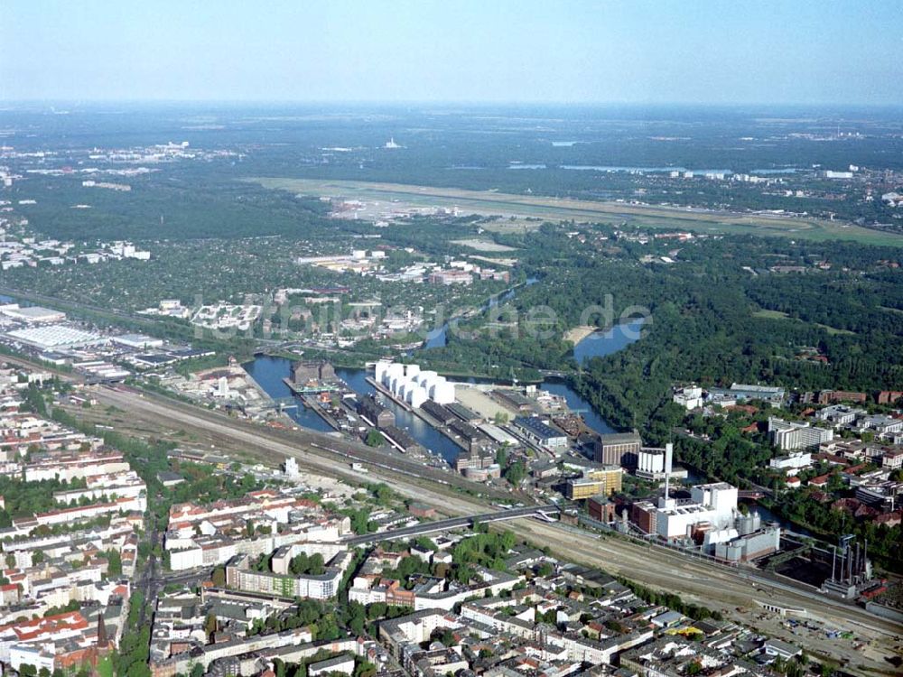 Berlin von oben - Westhafen der BEHALA in Berlin