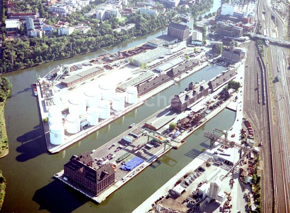 Berlin von oben - Westhafen der BEHALA in Berlin