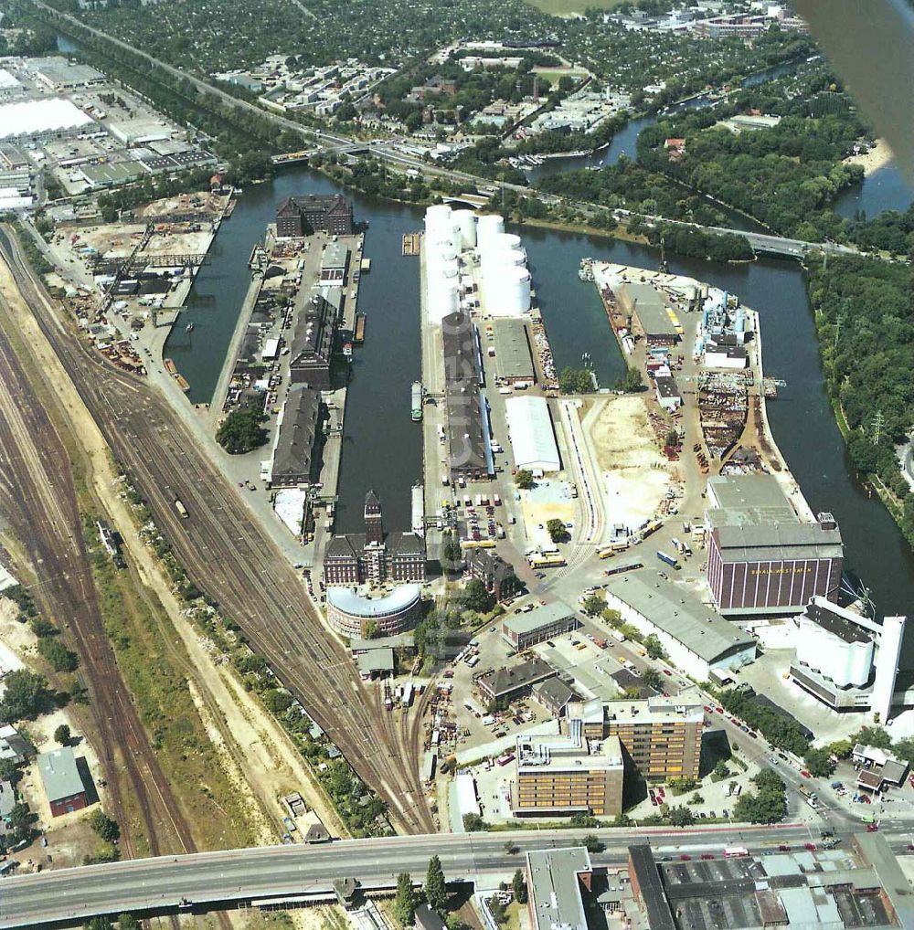 Berlin - Tiergarten - Moabit von oben - Westhafen der BEHALA im Tiergarten