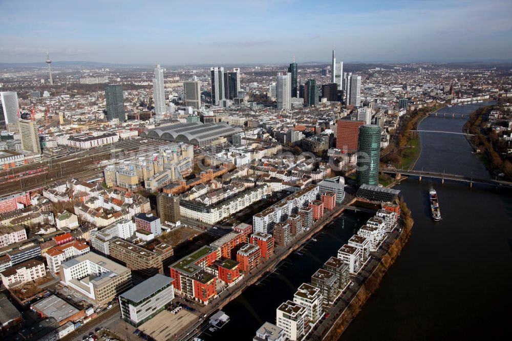 Frankfurt am Main von oben - Westhafen und Innenstadt Frankfurt am Main