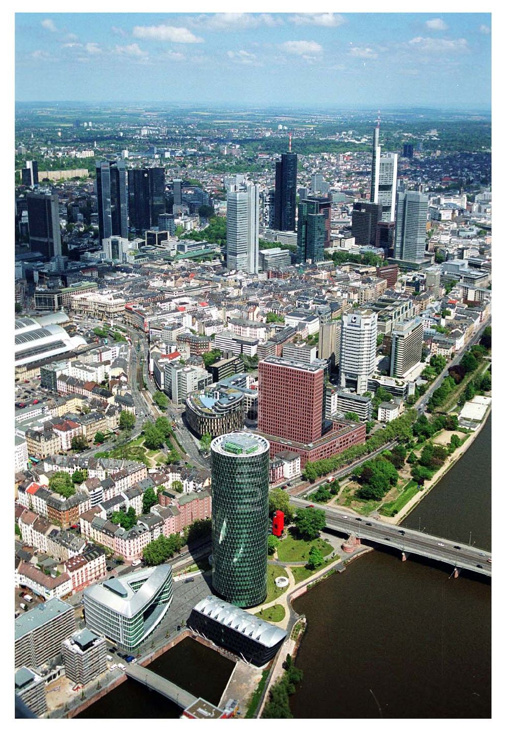 Luftbild Frankfurt am Main - Westhafen Tower