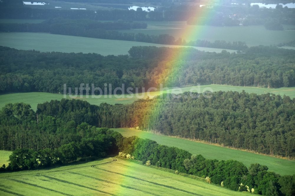 Luftaufnahme Fehrbellin - Wetterlage mit Regenbogen- Bildung in Fehrbellin im Bundesland Brandenburg