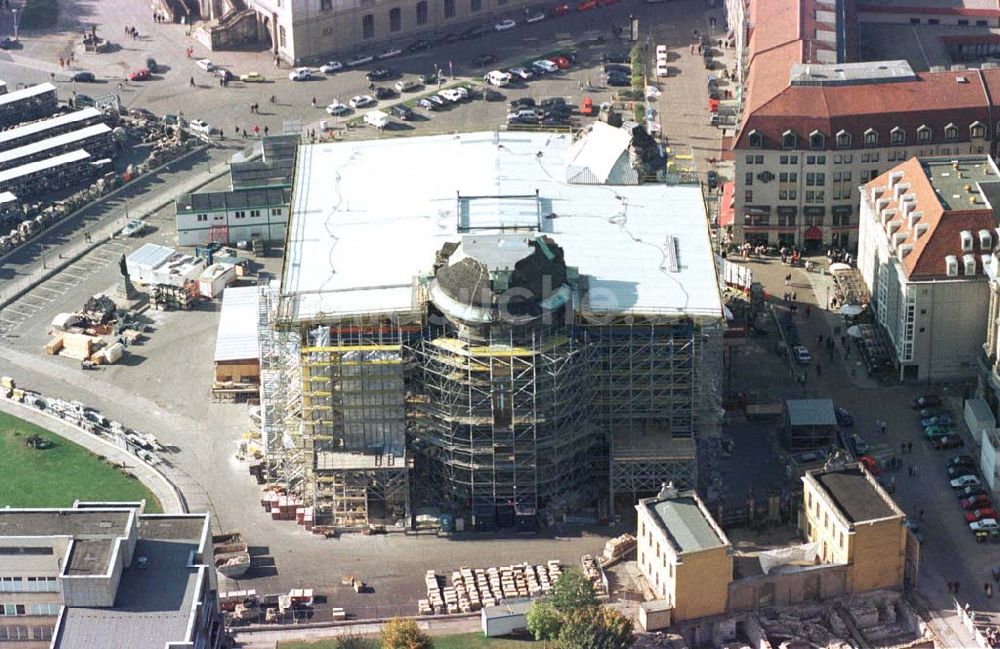 Luftaufnahme Dresden - Wiederaufbau der Frauenkirche in der Dresdner Altstadt