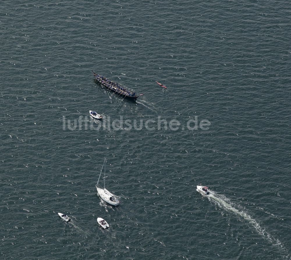 Krusau aus der Vogelperspektive: Wikinger Langschiff auf der Flensburger Förde in Krusau in Dänemark