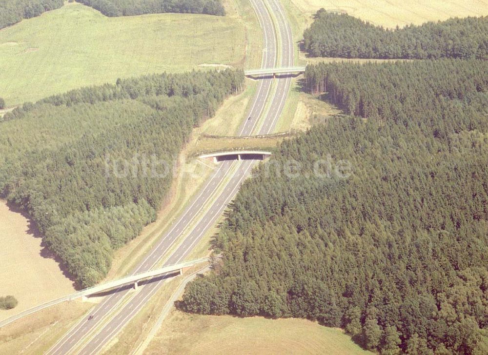 Luftbild bei Wismar/ Mecklenburg - Vorpommern - Wildbrückenbereich an der A20 südöstlich von Wismar