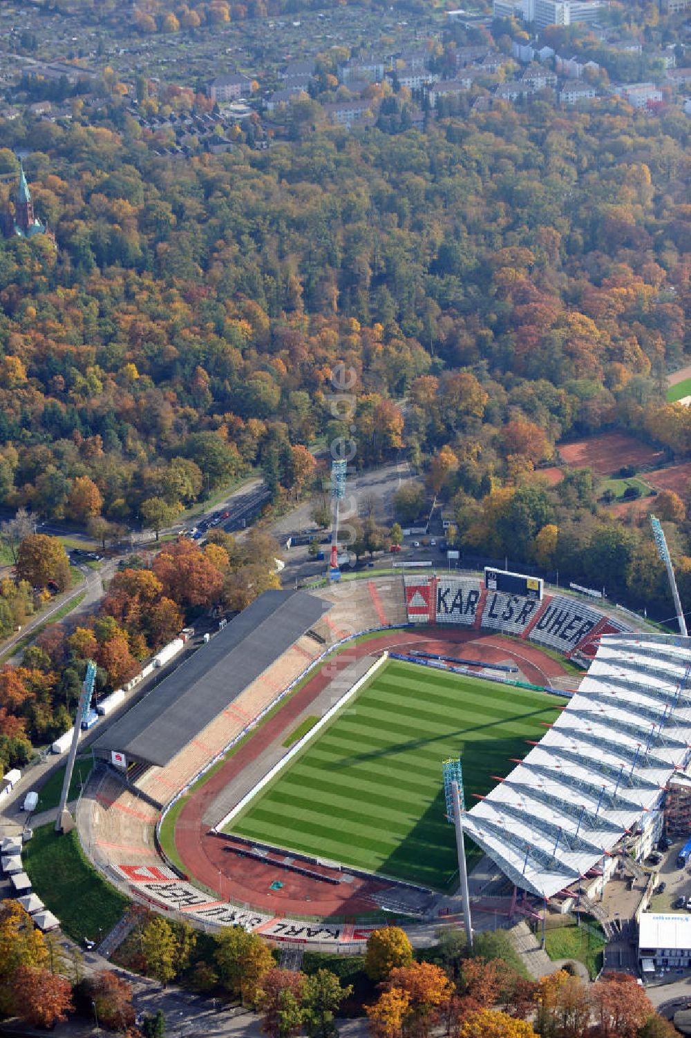 Karlsruhe aus der Vogelperspektive: Wildparkstadion Karlsruhe