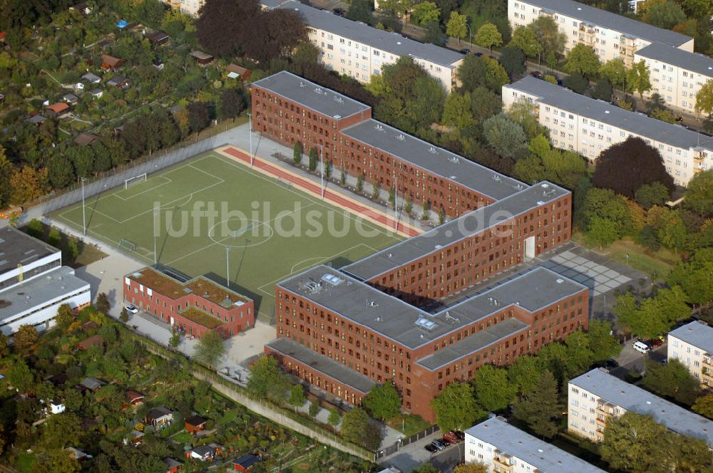 Berlin von oben - Wilhelm-Ostwald-Schule in Berlin-Lichterfelde