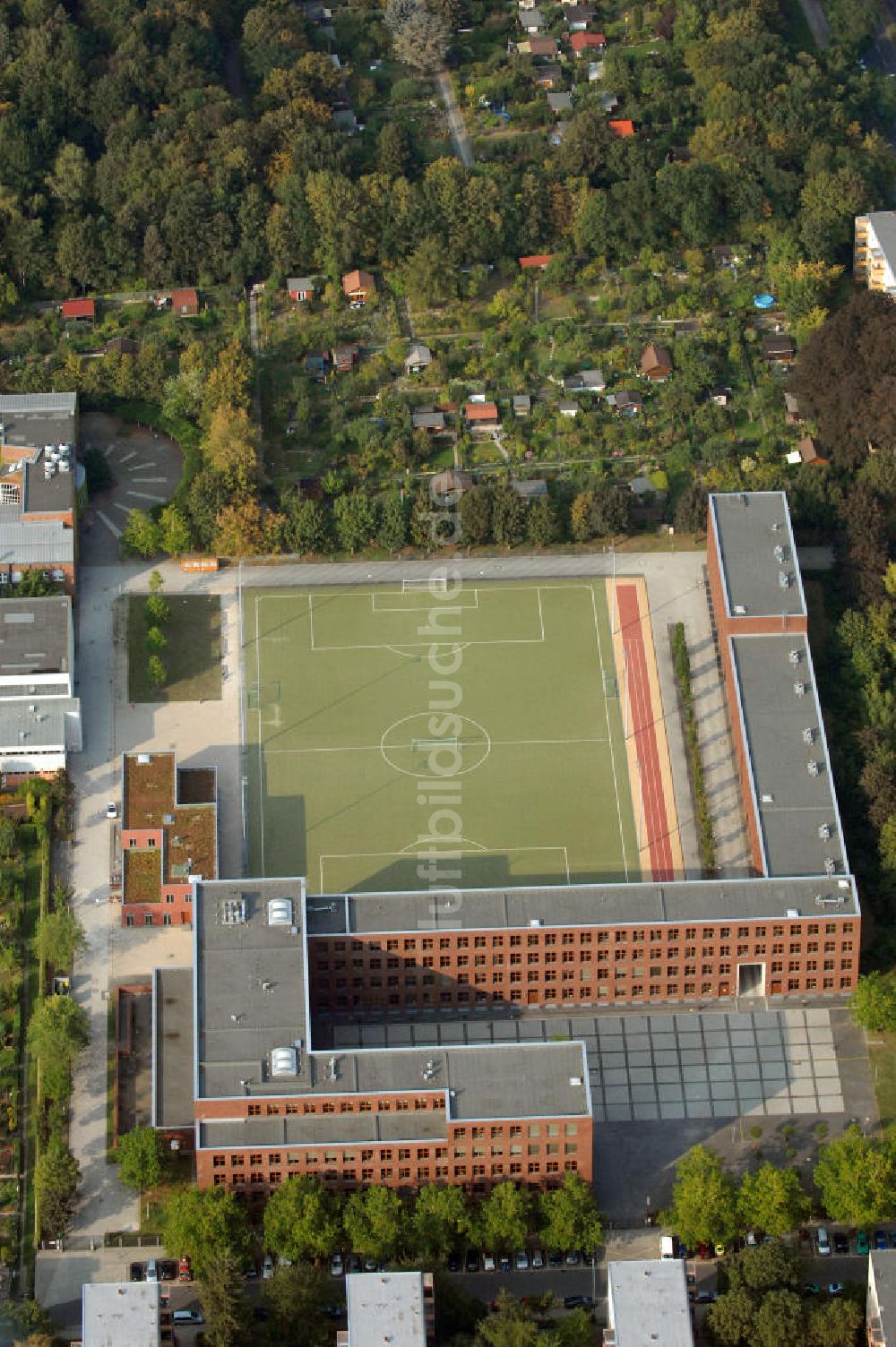 Berlin aus der Vogelperspektive: Wilhelm-Ostwald-Schule in Berlin-Lichterfelde