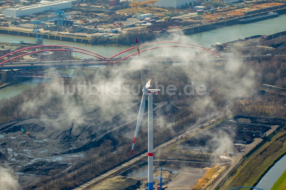 Bottrop von oben - Windenergieanlage (WEA) - Windrad- auf dem Werksgelände der Kokerei Prosper in Bottrop im Bundesland Nordrhein-Westfalen