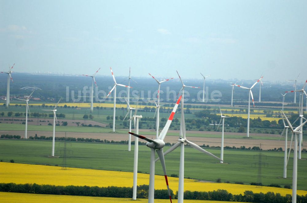 Luftbild Schwanebeck bei Nauen - Windenergieanlagen bei Schwanebeck