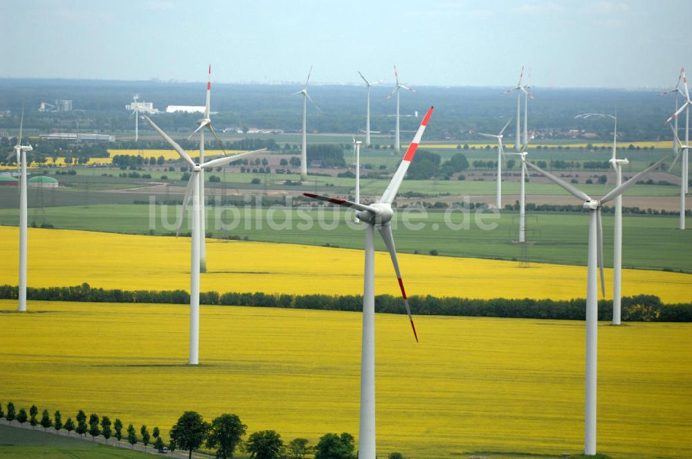 Luftbild Schwanebeck bei Nauen - Windenergieanlagen bei Schwanebeck