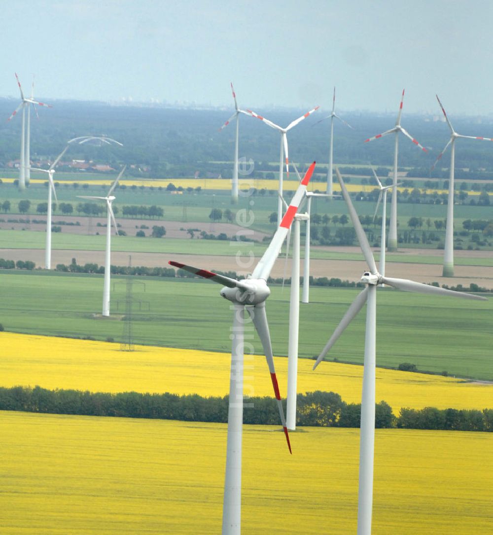 Luftbild Schwanebeck bei Nauen - Windenergieanlagen bei Schwanebeck