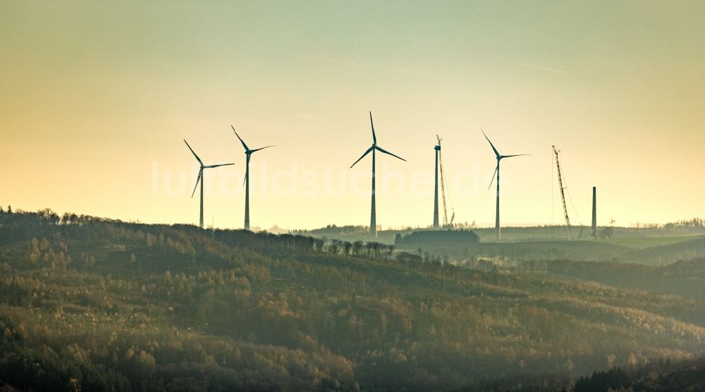 Luftaufnahme Blintrup - Windenergieanlagen (WEA) auf einem Feld in Blintrup im Bundesland Nordrhein-Westfalen, Deutschland