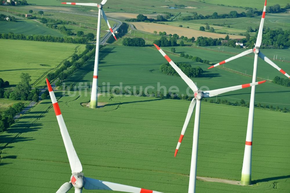 Glasewitz von oben - Windenergieanlagen (WEA) - Windrad- auf einem Feld in Glasewitz im Bundesland Mecklenburg-Vorpommern, Deutschland