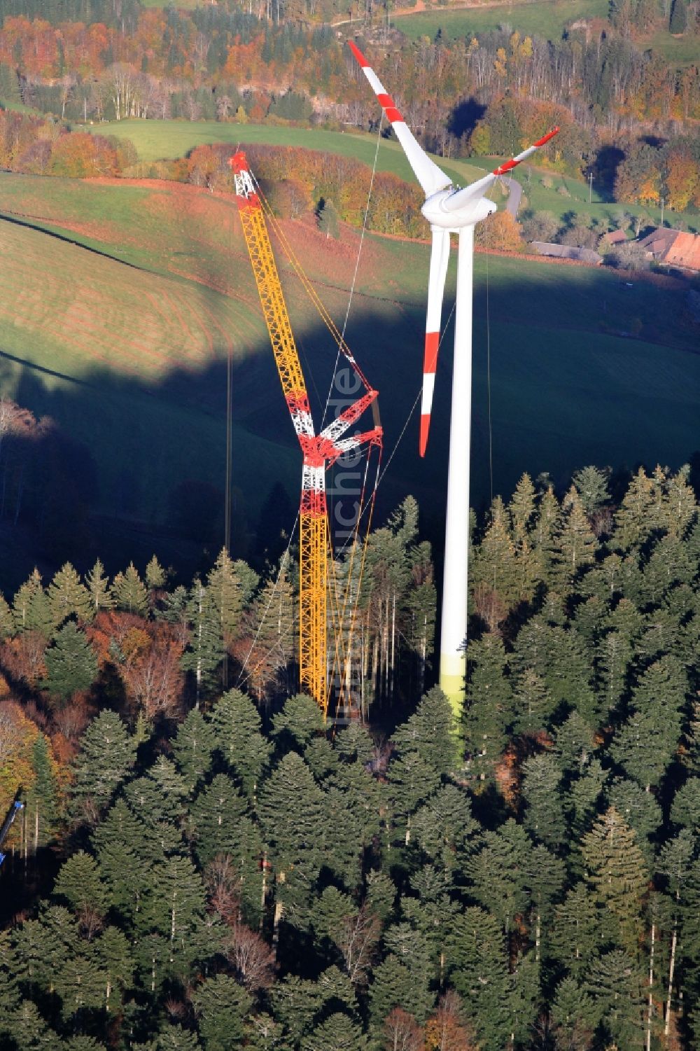 Luftaufnahme Fröhnd - Windenergieanlagen (WEA) - Windrad- auf dem Ittenschwander Horn bei Fröhnd im Bundesland Baden-Württemberg