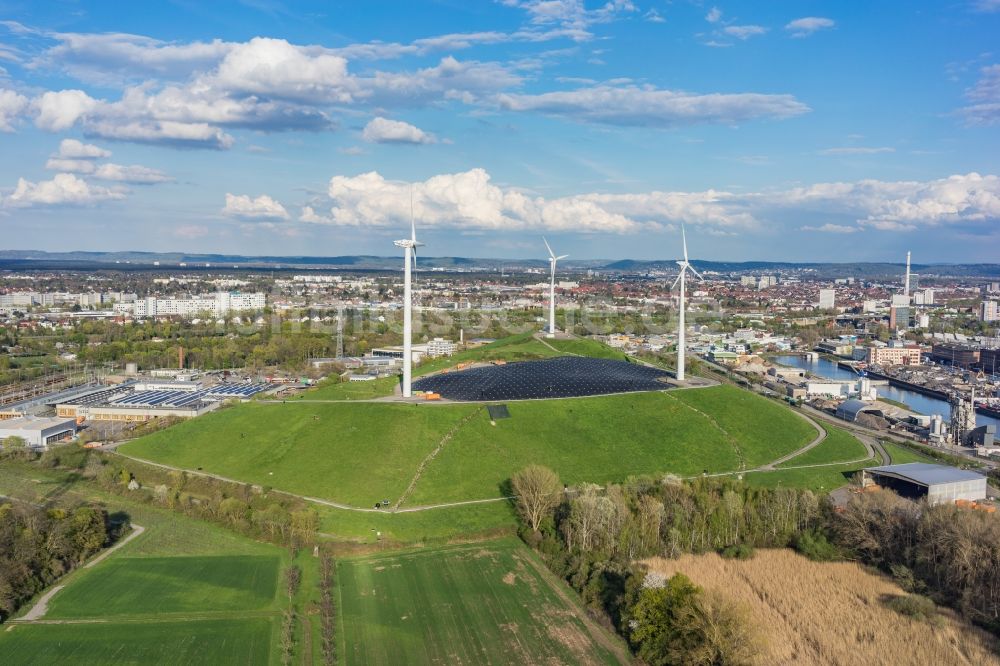 Karlsruhe von oben - Windenergieanlagen (WEA) - Windräder- auf dem Energieberg in Karlsruhe im Bundesland Baden-Württemberg