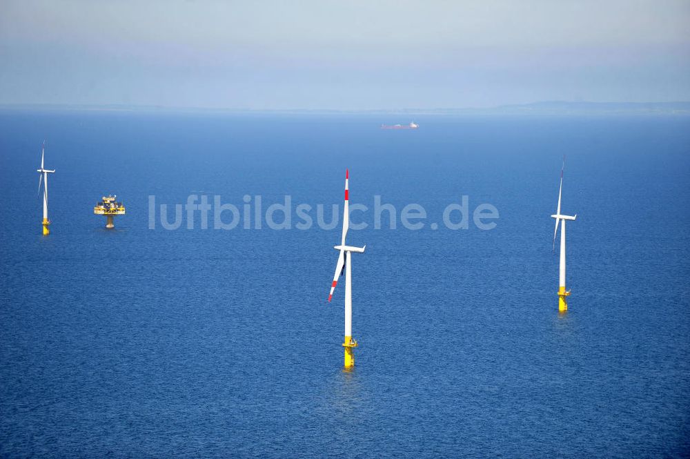 Luftaufnahme Zingst - Windkraftanlage EnBW Baltic 1 in der Ostsee