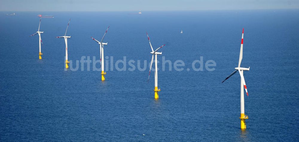 Luftaufnahme Zingst - Windkraftanlage EnBW Baltic 1 in der Ostsee