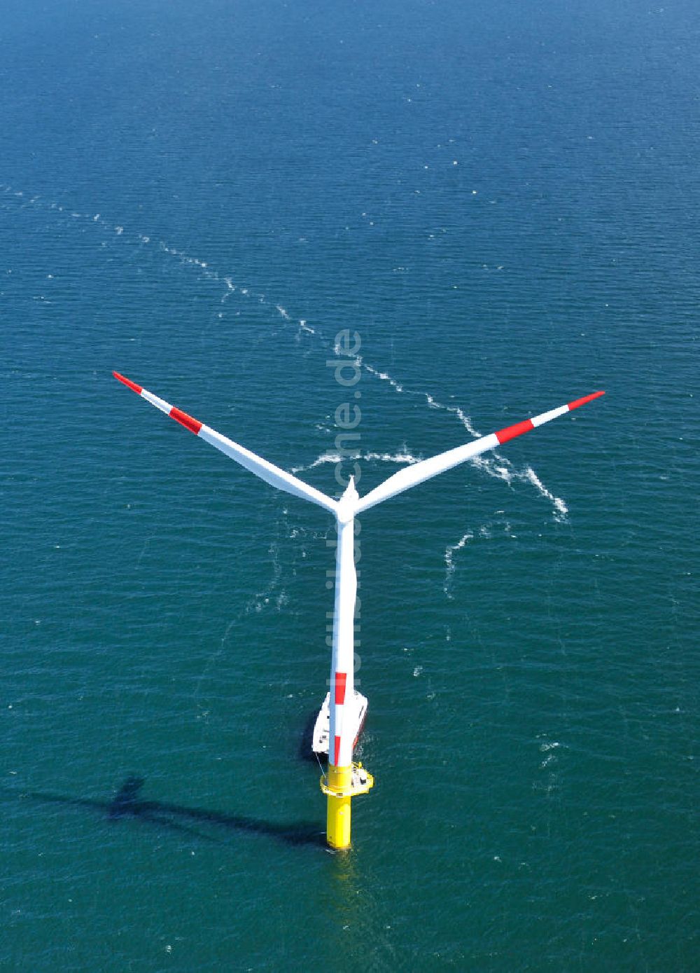 Zingst aus der Vogelperspektive: Windkraftanlage EnBW Baltic 1 in der Ostsee