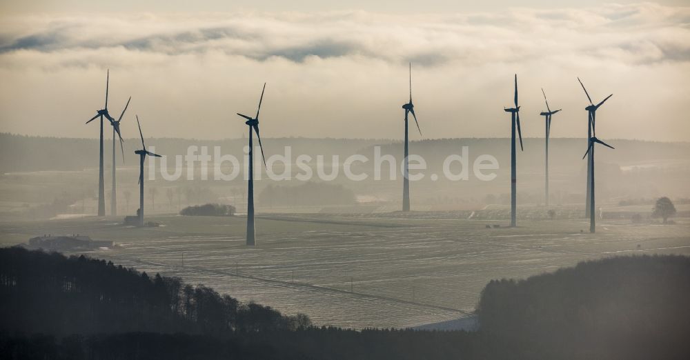 Brilon aus der Vogelperspektive: Windkraftpark bei Madfeld in Brilon im Bundesland Nordrhein-Westfalen