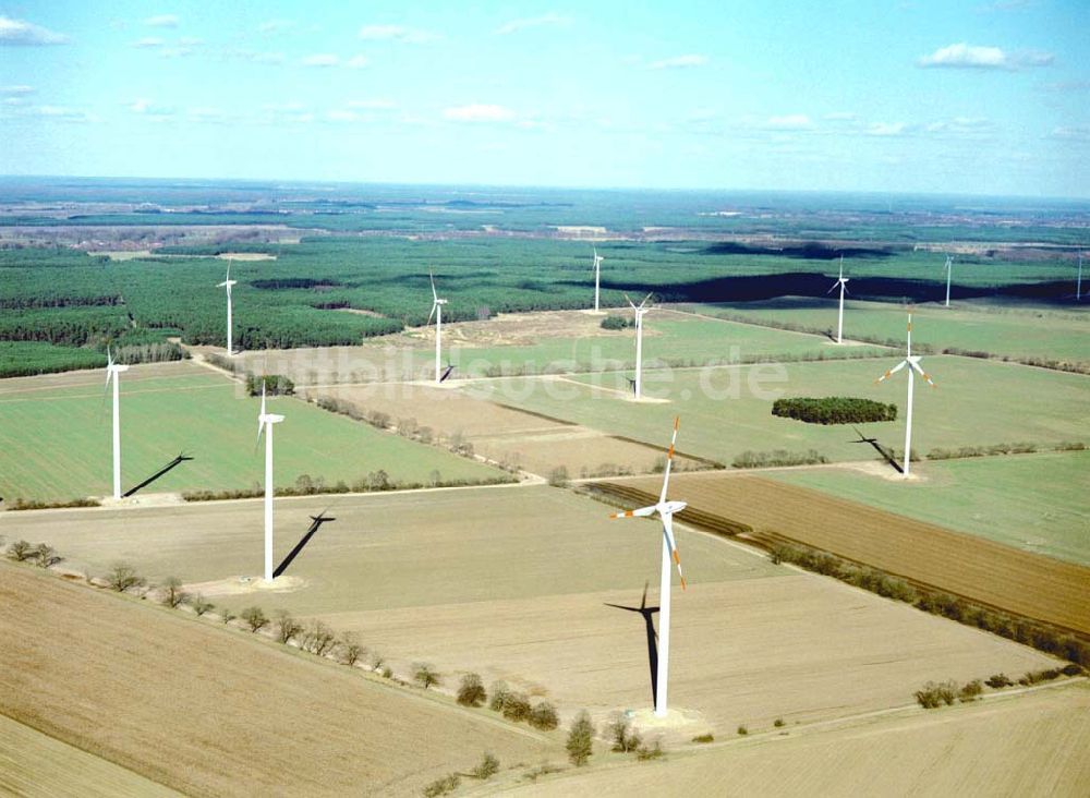 Luftaufnahme Duben / Brandenburg - Windkraftpark Dubener Platte bei Duben in Brandenburg mit 19 Anlagen vom Typ MD 77