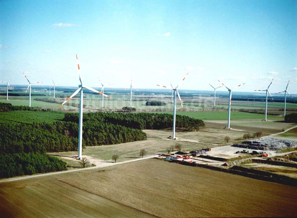 Luftbild Duben / Brandenburg - Windkraftpark Dubener Platte bei Duben in Brandenburg mit 19 Anlagen vom Typ MD 77