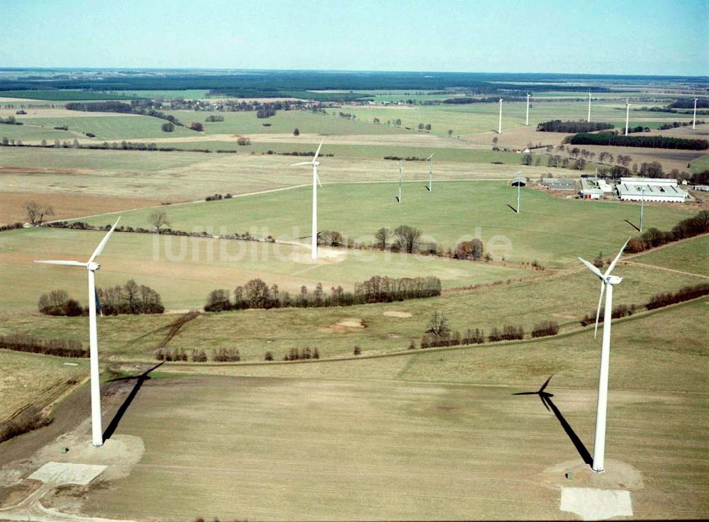 Frehne / MV von oben - Windkraftpark Frehne mit 9 Anlagen vom Typ 48/600