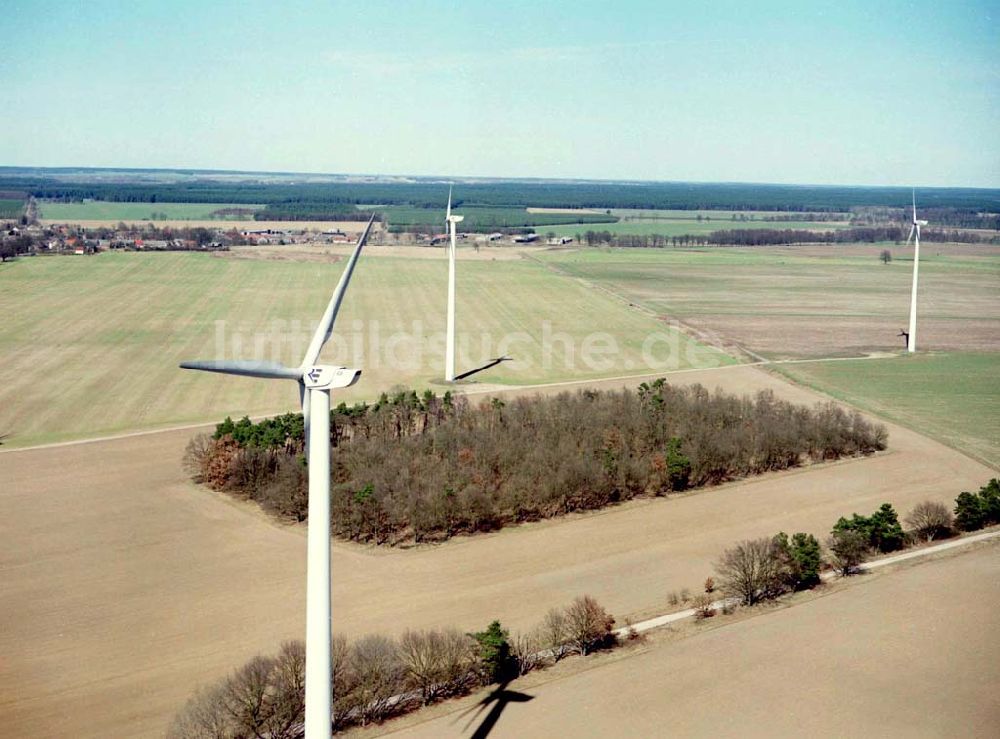 Luftaufnahme Frehne / MV - Windkraftpark Frehne mit 9 Anlagen vom Typ 48/600