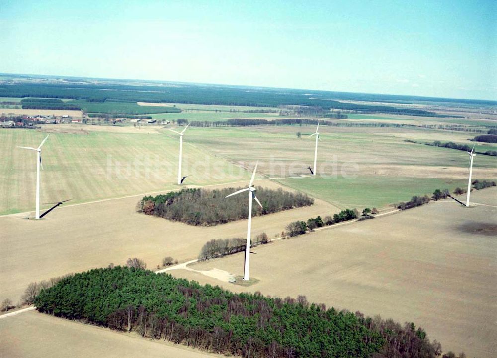 Luftaufnahme Frehne / MV - Windkraftpark Frehne mit 9 Anlagen vom Typ 48/600