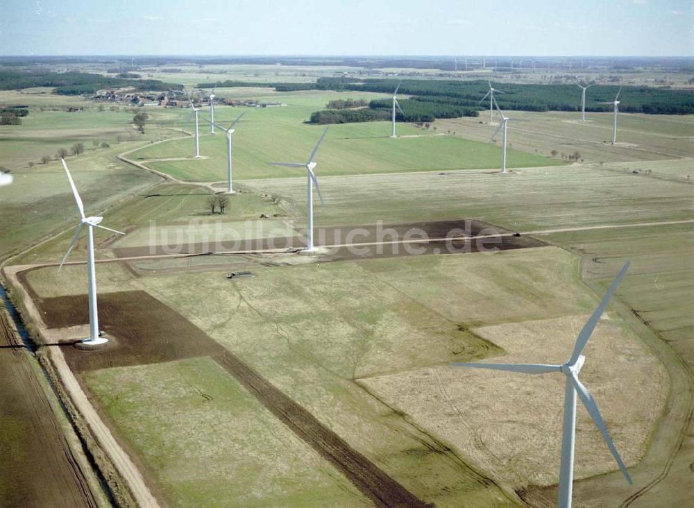 Görike-Söllenthin aus der Vogelperspektive: Windkraftpark Görike-Söllenthin mit 13 Anlagen vom Typ MD 70