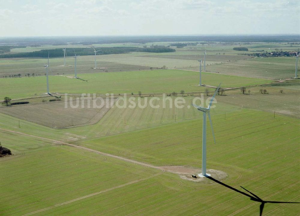 Görike-Söllenthin von oben - Windkraftpark Görike-Söllenthin mit 13 Anlagen vom Typ MD 70