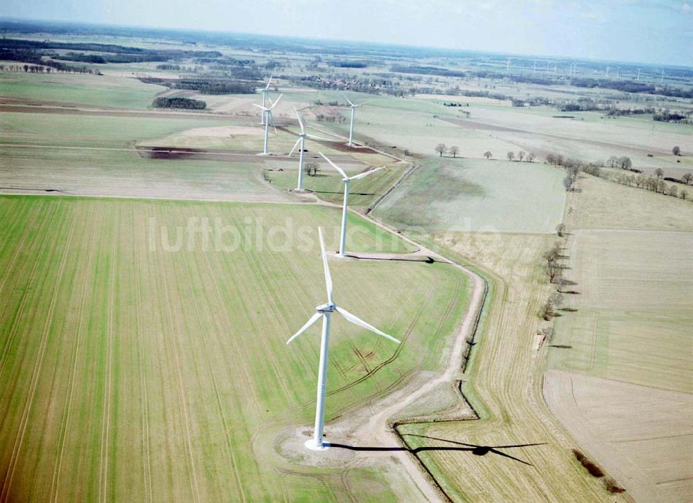 Luftbild Görike-Söllenthin - Windkraftpark Görike-Söllenthin mit 13 Anlagen vom Typ MD 70