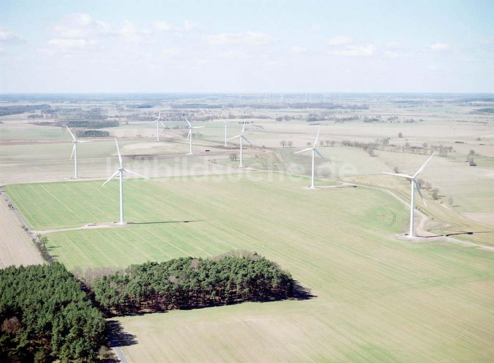 Görike-Söllenthin aus der Vogelperspektive: Windkraftpark Görike-Söllenthin mit 13 Anlagen vom Typ MD 70