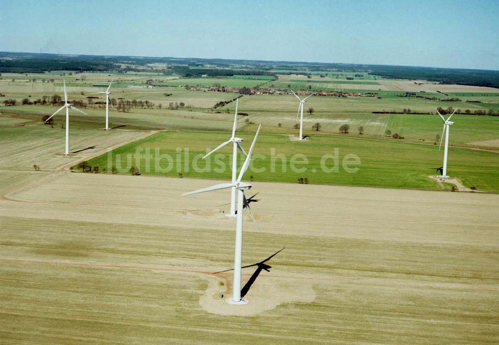 Luftaufnahme Görike-Söllenthin - Windkraftpark Görike-Söllenthin mit 13 Anlagen vom Typ MD 70