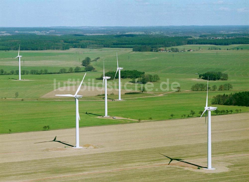 Luftbild Görike-Söllenthin - Windkraftpark Görike-Söllenthin mit 13 Anlagen vom Typ MD 70