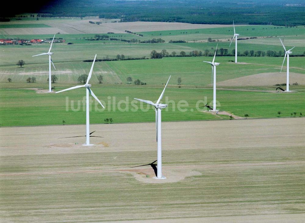 Luftaufnahme Görike-Söllenthin - Windkraftpark Görike-Söllenthin mit 13 Anlagen vom Typ MD 70