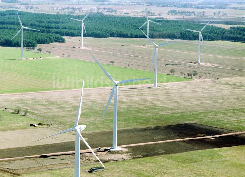 Görike-Söllenthin von oben - Windkraftpark Görike-Söllenthin mit 13 Anlagen vom Typ MD 70