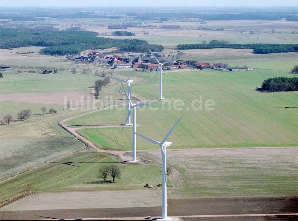 Luftbild Görike-Söllenthin - Windkraftpark Görike-Söllenthin mit 13 Anlagen vom Typ MD 70