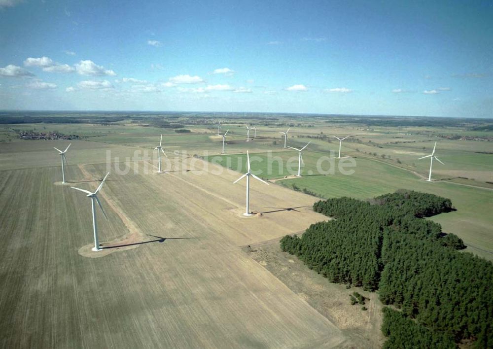 Luftaufnahme Görike-Söllenthin - Windkraftpark Görike-Söllenthin mit 13 Anlagen vom Typ MD 70