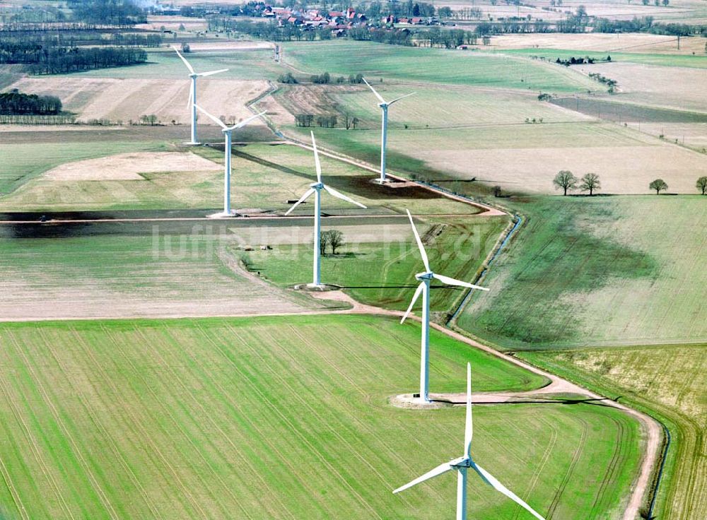 Görike-Söllenthin von oben - Windkraftpark Görike-Söllenthin mit 13 Anlagen vom Typ MD 70